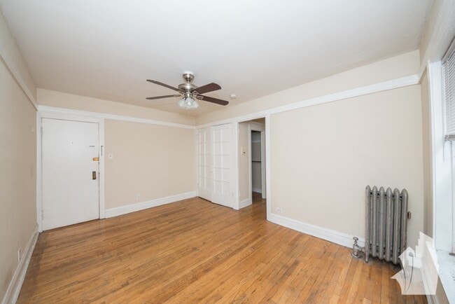 Photo - 667 W Cornelia Ave Unit #104