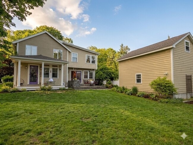Photo - 410 Marrett Rd