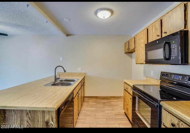 Photo - 20621 N 31st Ave