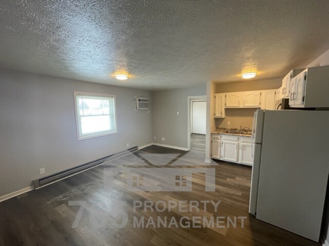 Photo - 2930 Albright