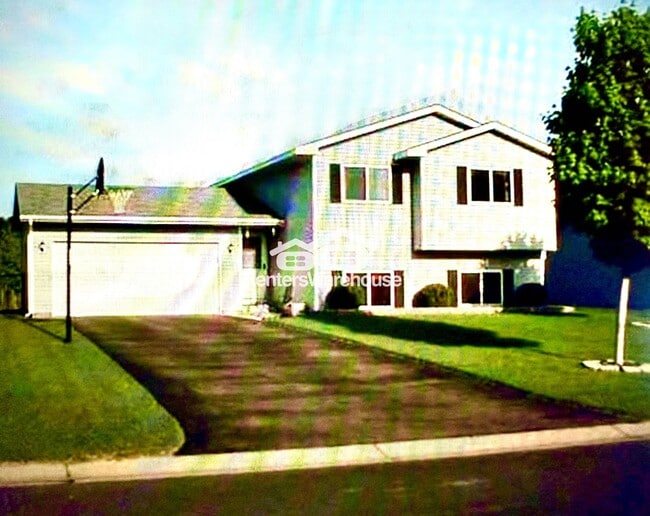 Building Photo - 9712 Hames Ct S