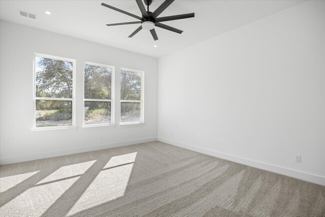Photo - 2057 Glenhollow Dr