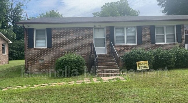 Building Photo - 526 Waddill St