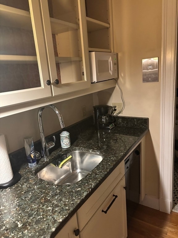 Photo - 100 Charles St Unit 1