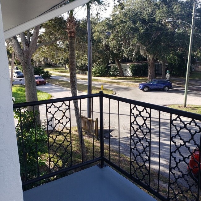 Photo - 2 bedroom 1 bath NEWLY RENOVATED CONDO