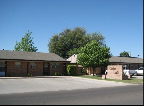 Cielo Vista Apartments - Cielo Vista Apartments