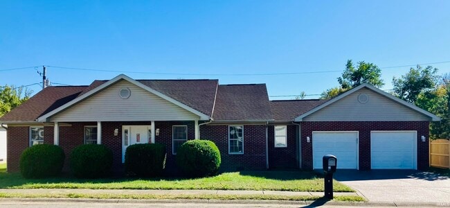 Building Photo - 8477 Countrywood Ct