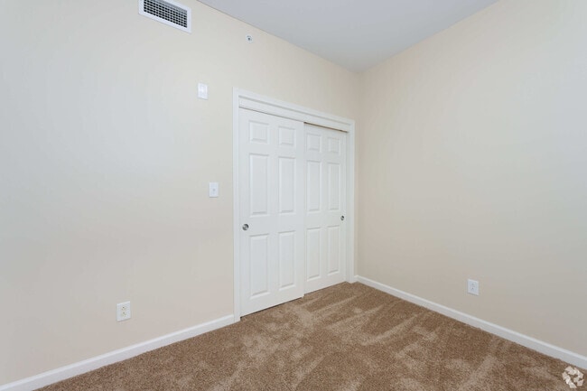 2BR, 2BA - 1,040SF - Second Bedroom