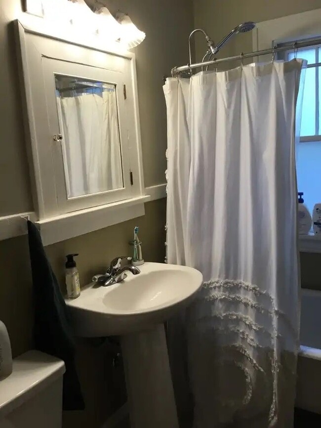 Photo - 3215 33rd Ave S Unit Lower Duplex