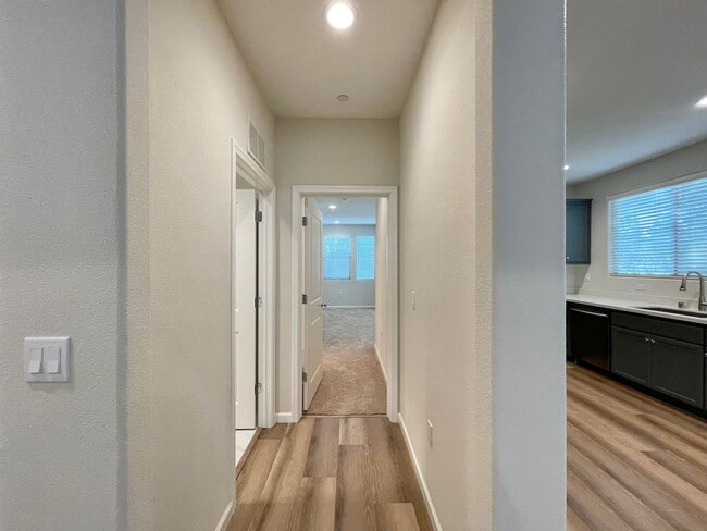 Photo - Newer Napa 2 Bedroom 2 Bathroom Condo; Both Bedrooms En-Suite Unit H