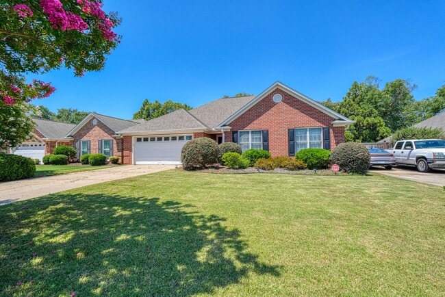 Photo - 210 Rivermill Ct