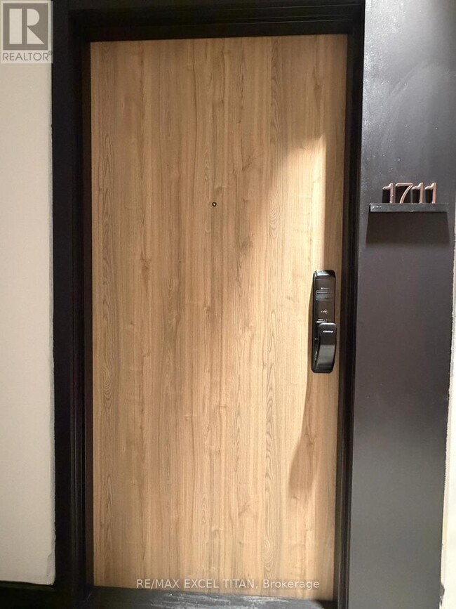 Photo - 1 Fairview Rd E Unit 1711