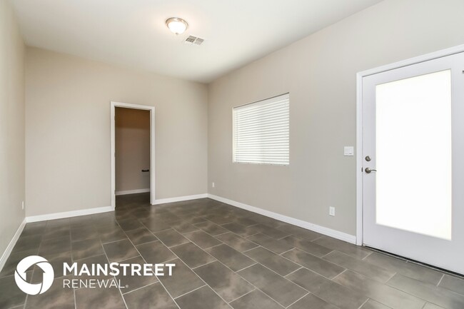 Photo - 2000 N 36th St