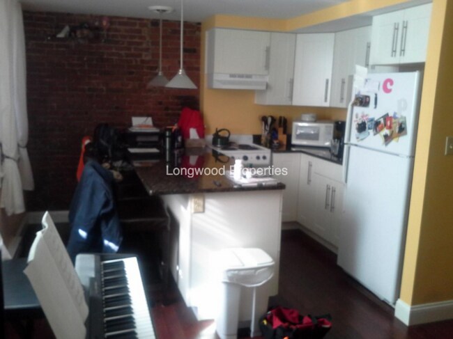 Photo - 200NH Unit 1