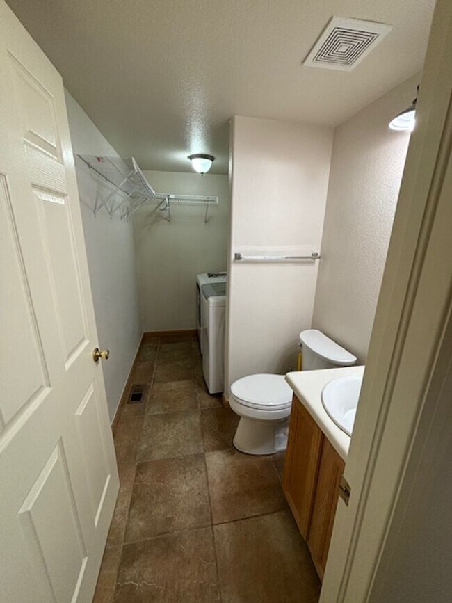 Photo - Beautifully Updated 3bd/2.5ba Home in Littleton