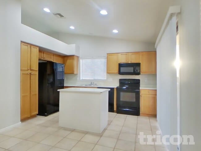 Photo - 10853 W Sands Dr