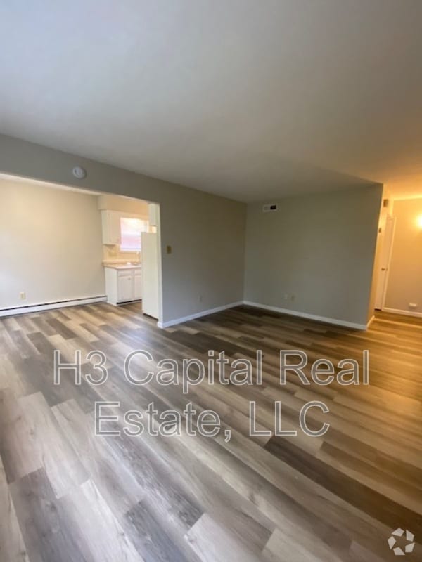 Building Photo - 420 Joseph Dr Unit F Rental