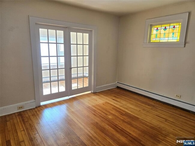 Building Photo - 221 Hayward Pl