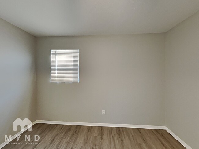 Photo - 5575 Oglesby Rd