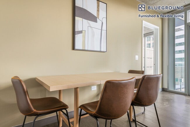 Photo - 60 E Randolph St Unidad FL8-ID1372