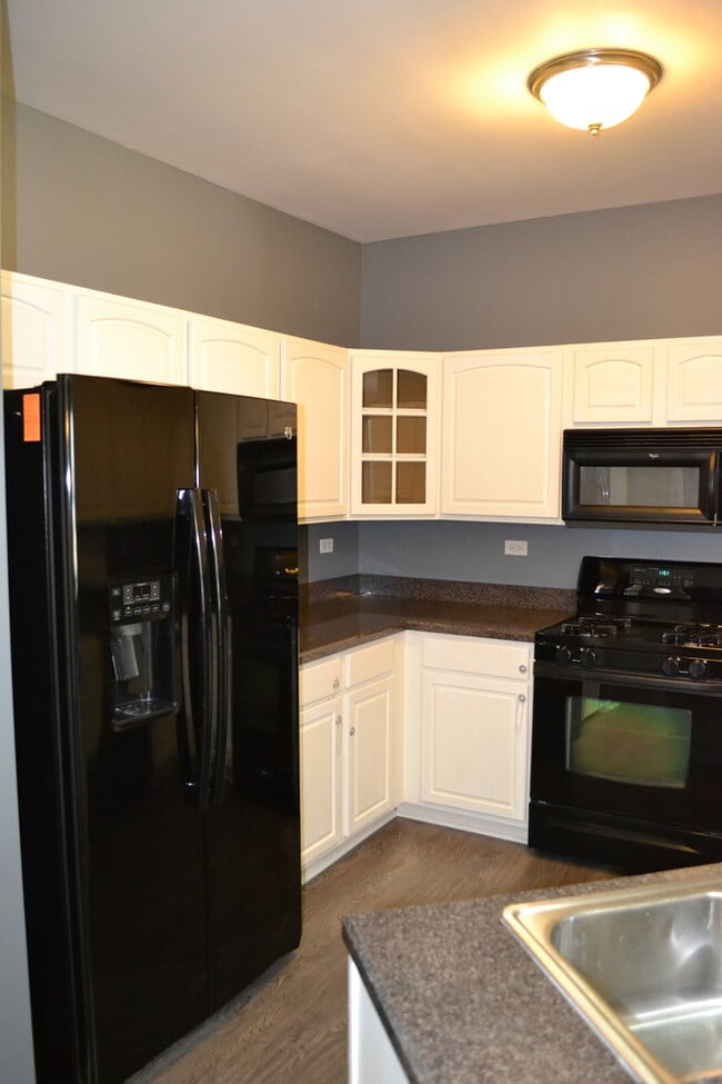 Photo - 169 Springbrook Trail S