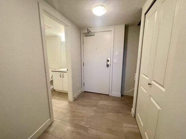 Photo - 2 bedroom in Surrey BC V3T 5X9