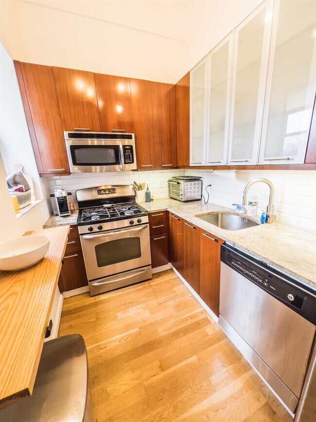 Photo - 42 Prospect St Unit 4C