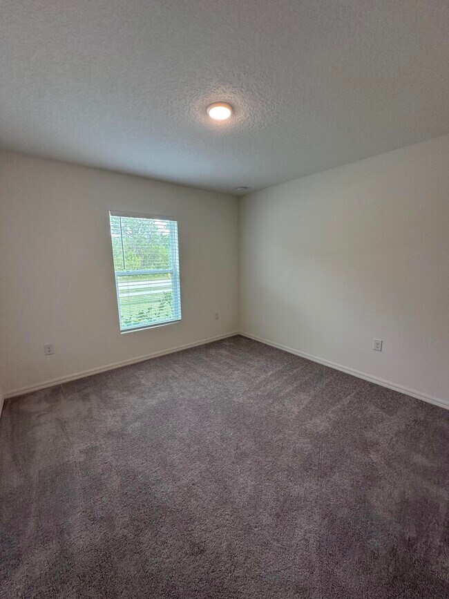 Photo - 550 Osmosis Dr