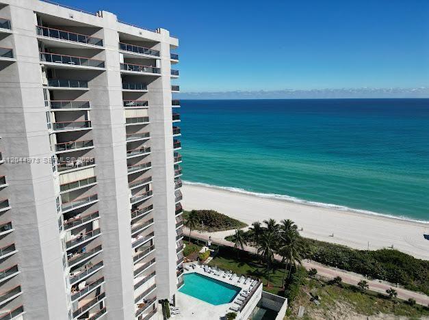 Building Photo - 6767 Collins Ave Unit 1608
