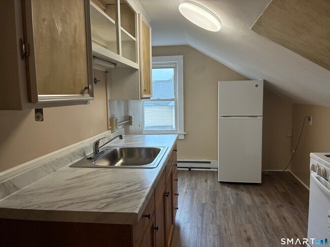 Photo - 192 Liberty St Unit 3