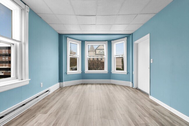 Photo - 540 Seneca St Unidad Apt 2