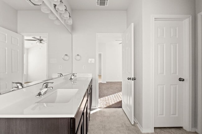 Photo - Beautiful 4bed/2 bath