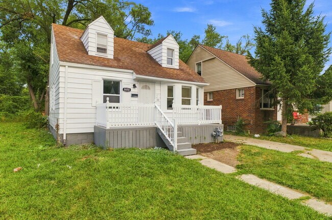Photo - 8650 Greenview Ave