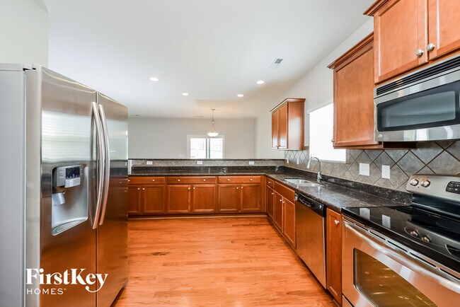 Photo - 1593 Abbey Park Ct