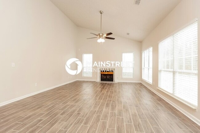 Photo - 3 Bedroom Pet-Friendly Home in ANTIOCH, TN with Main Street Renewal