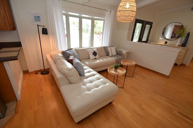 Photo - Salt Water Canal Pool Home Fully furnished