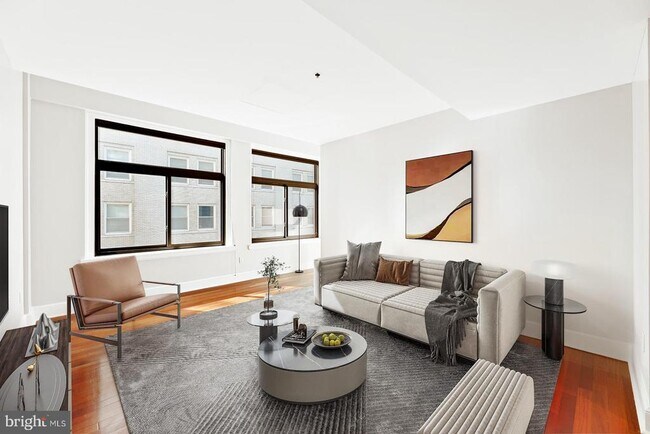 Photo - 1500 Chestnut St Unit 19F