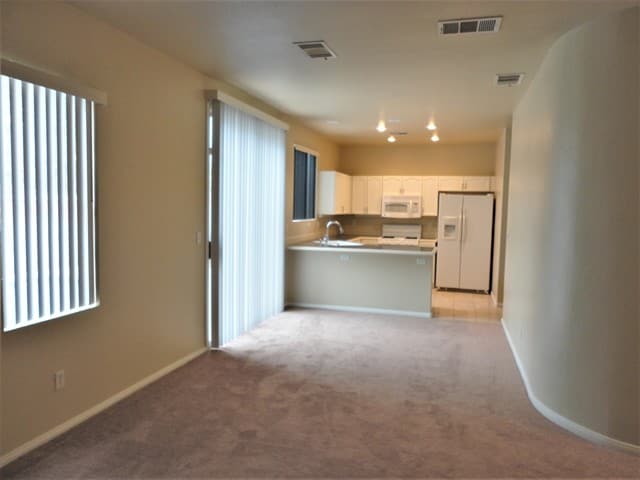 Photo - 922 Country Skies Ave