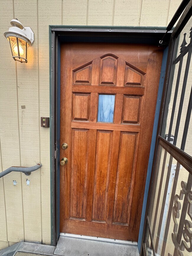 Photo - 4924 N Pearl St