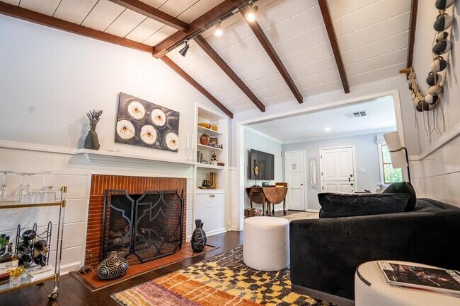 Photo - 12345 Valleyheart Dr
