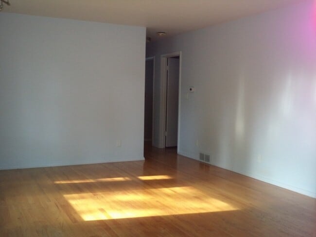 Photo - 26 Leamer Ct