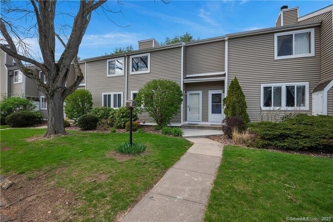 Building Photo - 60 Old Town Rd Unit 71 Rental