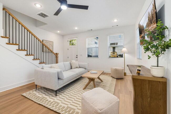 Photo - 1324 Van Buren Ave Unit ID1338732P