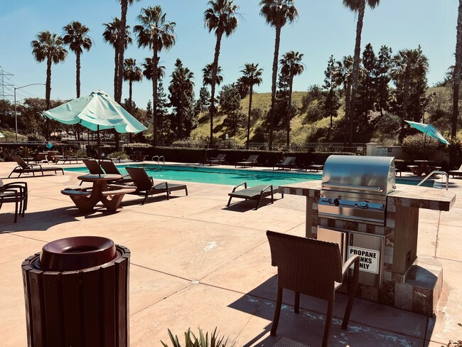 Photo - Chula Vista 3 Bedroom 2.5 bath townhome style corner unit