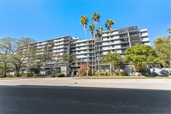 Photo - 201 W Laurel St Condo Unit 503