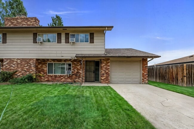 Photo - 745 Nyssa Dr