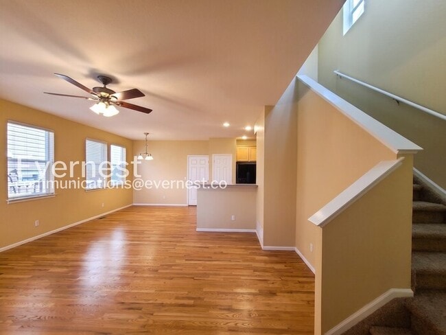 8964 E 29th Pl