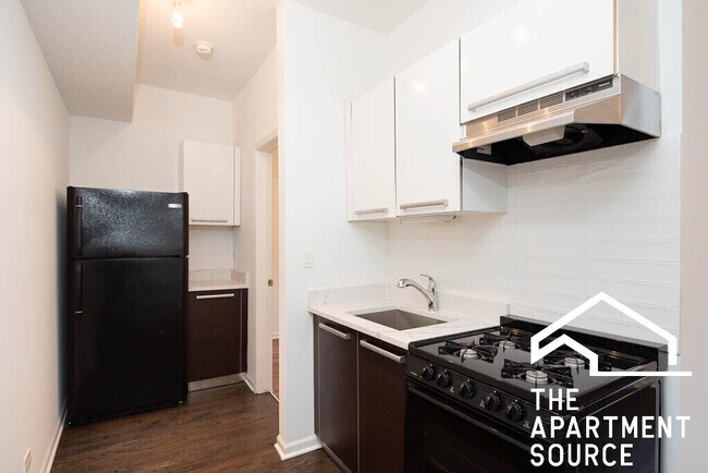 Photo - 5054 N Winthrop Ave Unit 206