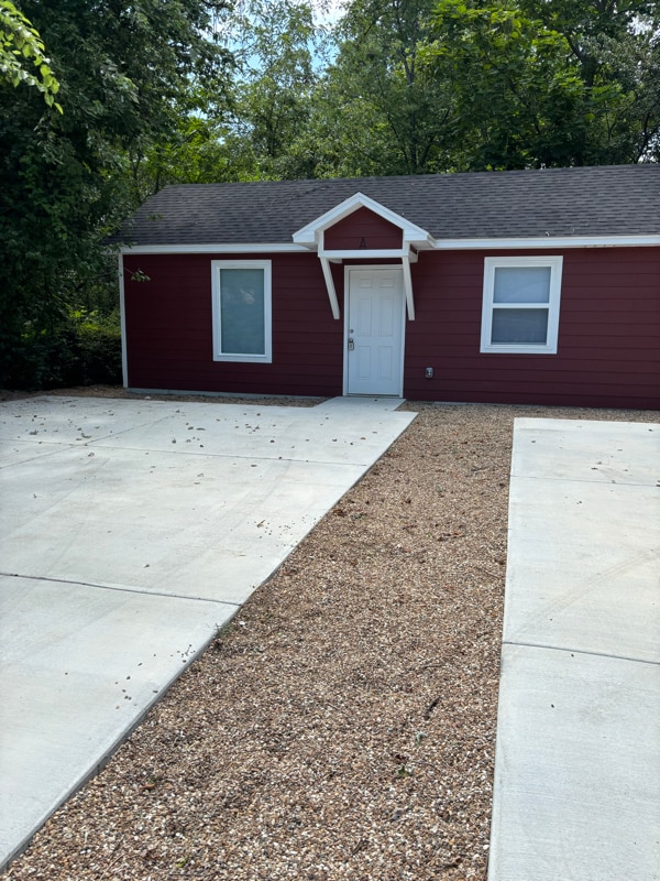 Building Photo - 814 S Inglewood St Rental