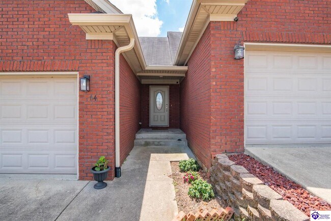 Photo - 114 Twin Lakes Dr